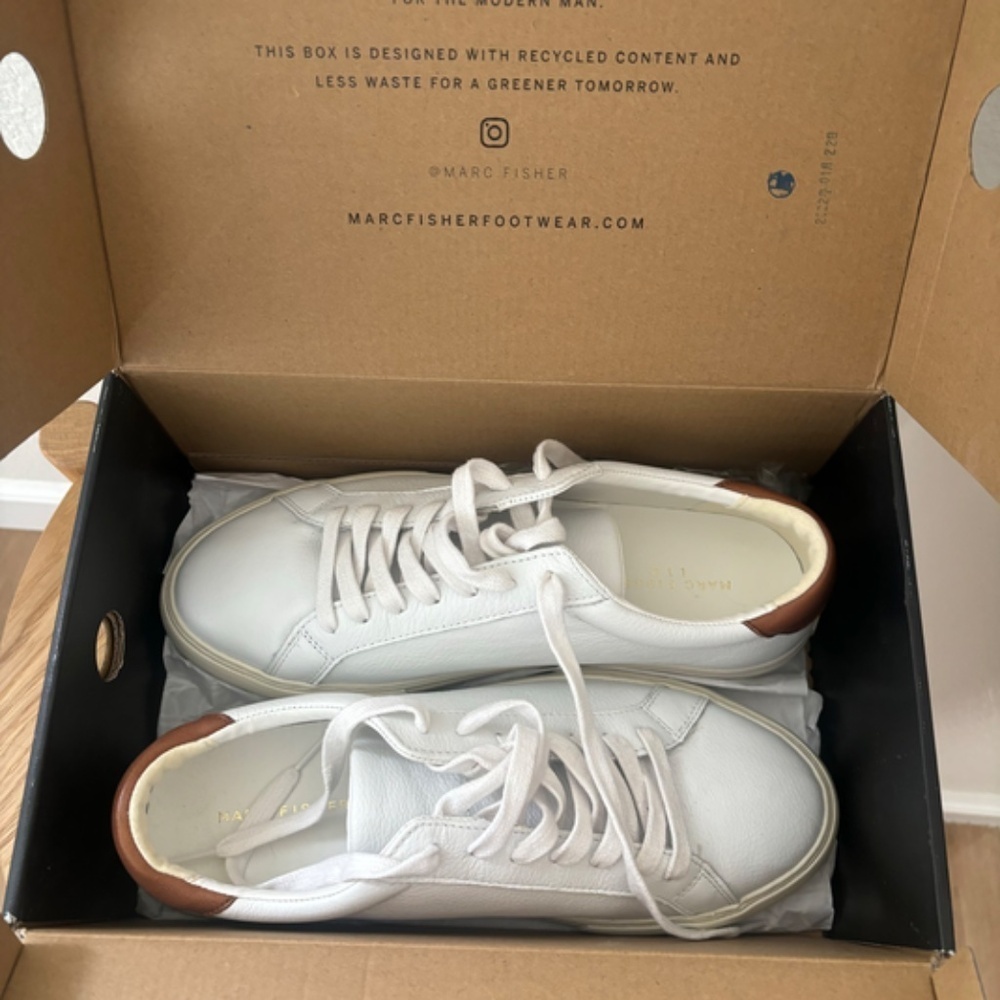 Marc Fisher‎ LTD Maiden low top men's leather sneaker Size 10 - Picture 8 of 10